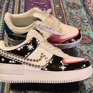 Fully customized bubble ? Nike Air Force 1 Shadow HOW TO PAINT BUBBLES ON NIKE AIR FORCE ONE | WITH REMOVABLE  main image 4